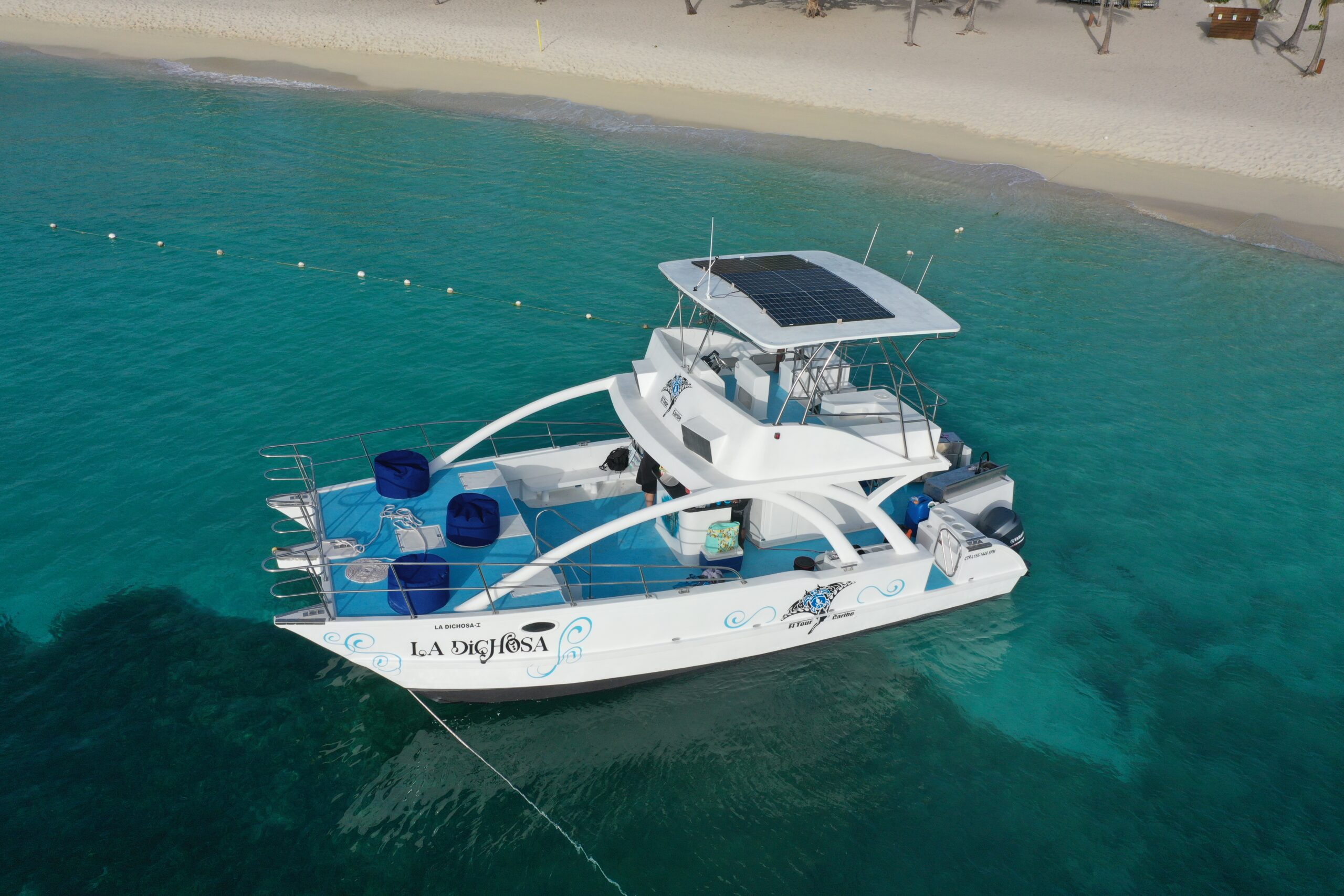 la dichosa boat charter